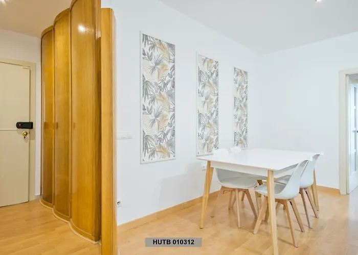 Alcam Glorias شقة *